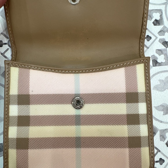Burberry London-Nova Check Pattern Compact Wallet - Picture 11 of 13